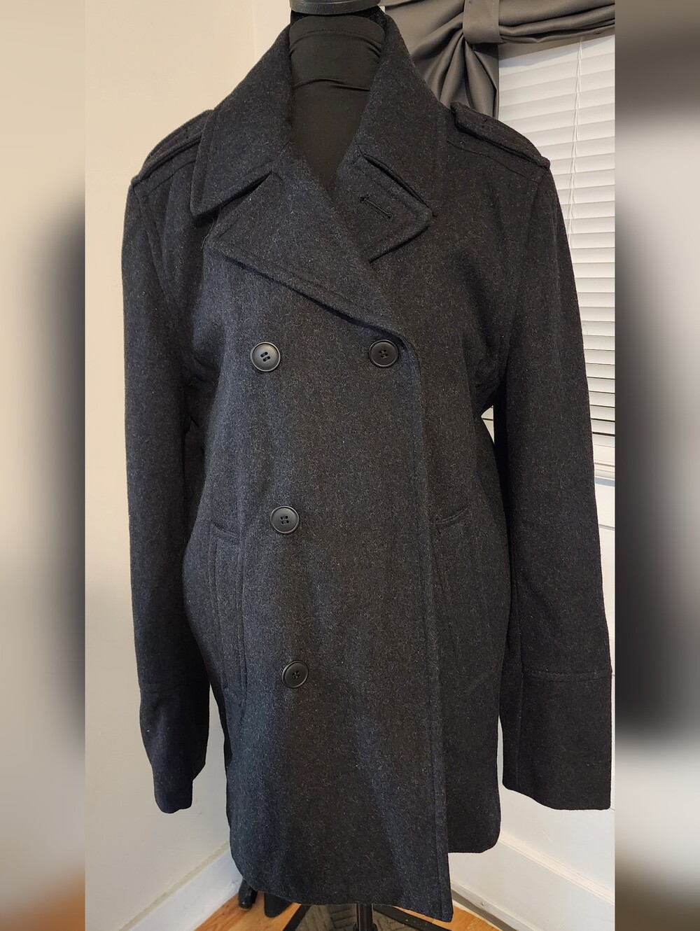 Mens Levis charcoal gray double-breasted peacoat